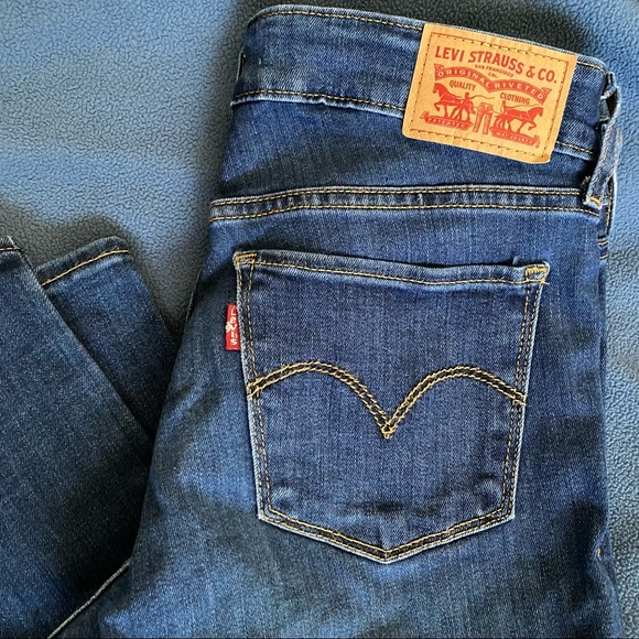 Levi’s 711 Skinny (Ankle) Jeans - Picture 5 of 7